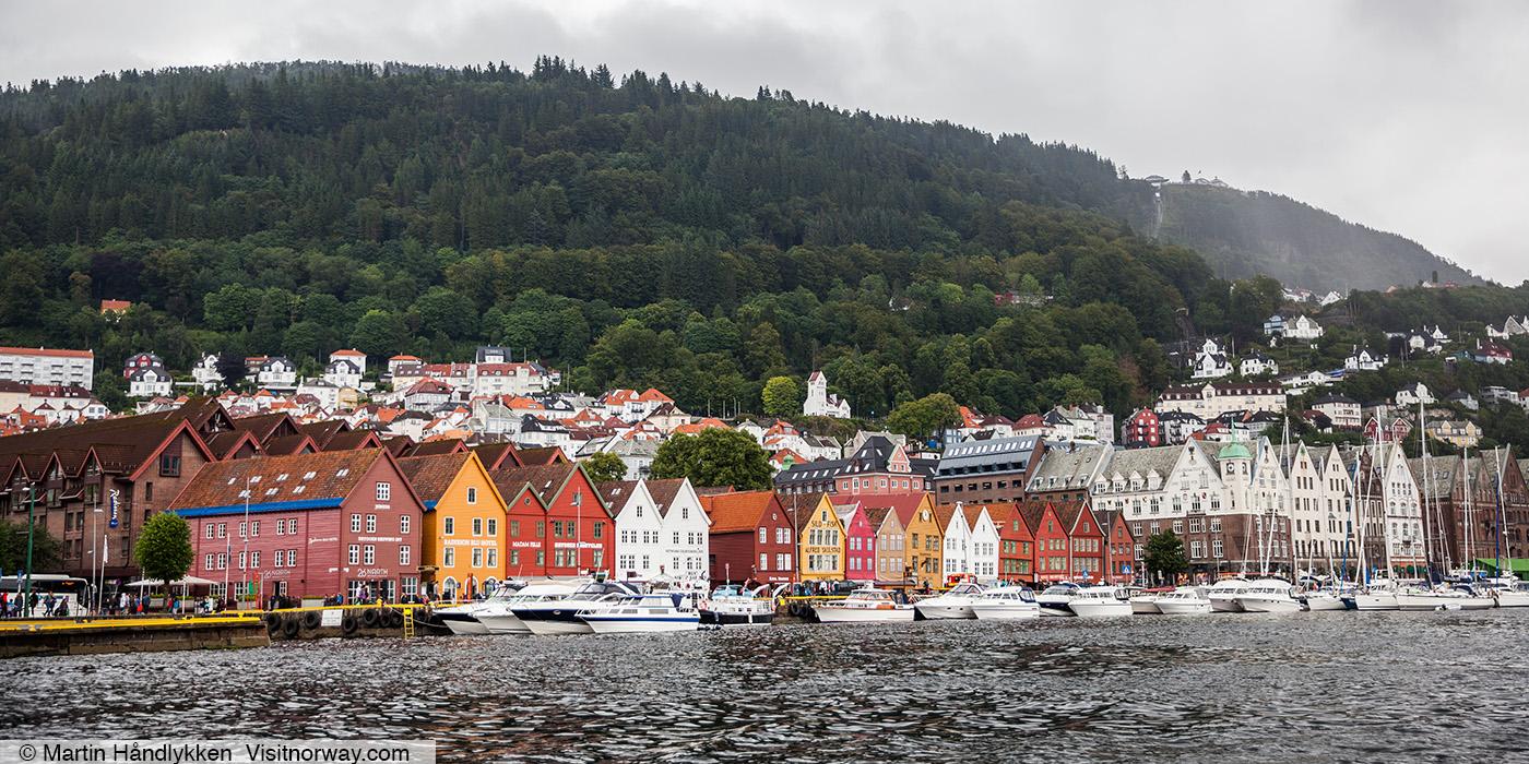 Bergen harbour (c) Martin Håndlykken Visitnorway.com