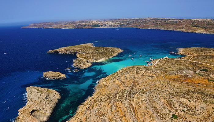 Blue Lagoon (c) The Malta Tourism Authority