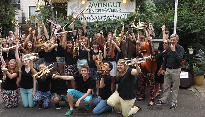 South Gloucester Music Hub perform at a winery